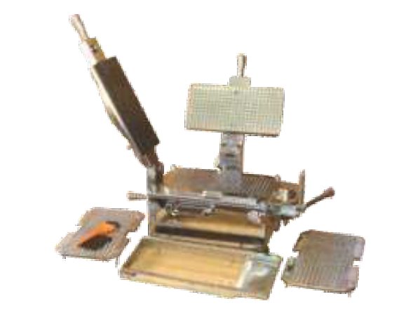 Capsule Filling Machine (300 Holes) (MGE-1520)
